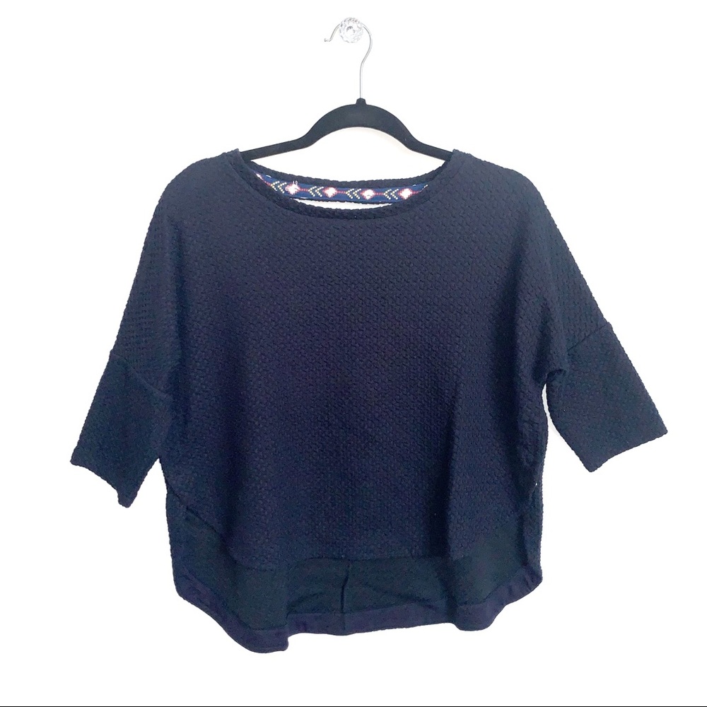 Deletta | Navy Snap Side Embroidered Blouse